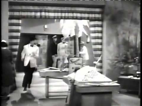 Warren William Goes on the Run