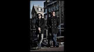 Steve Hogarth & Richard Barbieri - A Cat With Seven Souls (Not The Weapon But The Hand - 2012)