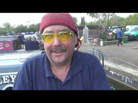 Narrowboat Fit Out. Pigeon Box Move