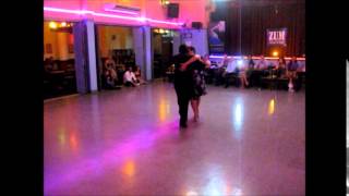 Silvina Machado y Héctor Corona en ZUM!