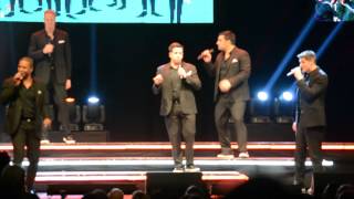 Straight No Chaser ~ &quot;Santa Claus is Coming to Town&quot;