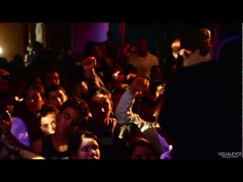 Canserbero- CLIMA TROPICAL, En VIVO -(Margarita 2011)