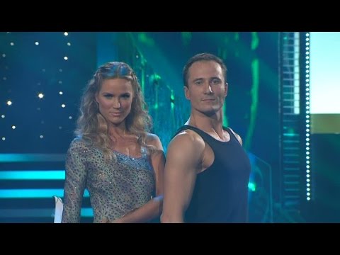 Marie Serneholt och Kristjan Lootus i en samba - Let’s Dance (TV4)
