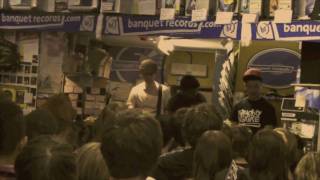 Headbutt - The King Blues (Live at Banquet Records)