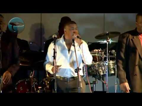 DOBLE KLASIKO KOMPAÑANDO GIBI DORAN 310313