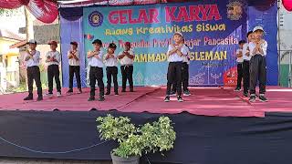 Download lagu Gerak Lagu Dreamers kelas 2 B Putra mp3 Download lagu Gerak Lagu Dreamers kelas 2 B Putra mp3