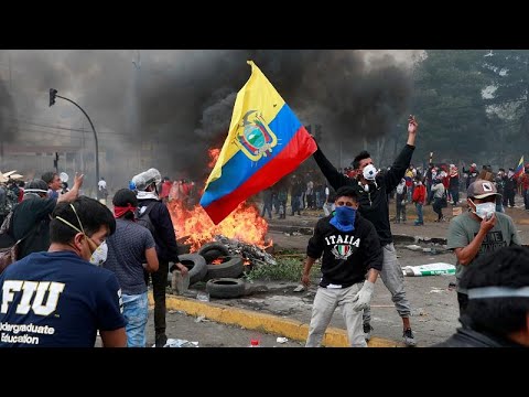 Ecuador: la "protesta delle pentole" con Moreno, che attacca Maduro e Correa