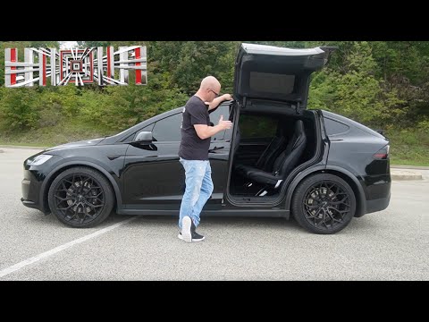 The Tesla Model X Plaid Is The Fastest SUV In The World