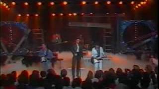 La Mala Reputación y Besos Robados - LOQUILLO Y LOS TROGLODITAS.