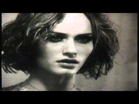 download lagu mp3 mp4 Heroin Chic, download lagu Heroin Chic gratis, unduh video klip Heroin Chic