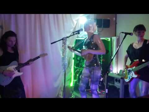 Donut Heart- Uncertain Tea