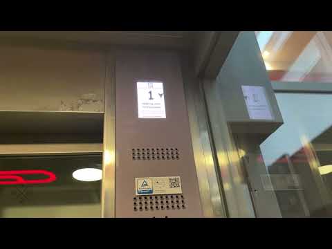 BUSY 1996 Thyssen (m. HEBO) traction elevators at Dussmann - Berlin, DE.