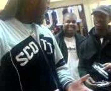 'Mak Floss' Of 'Best Kept Secrets'