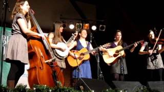 Della Mae - My Heart's Own Love