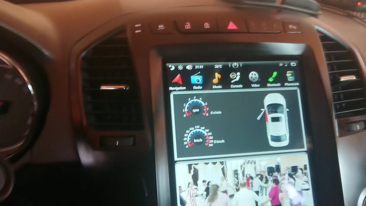 Montare navigatie mare pe Opel Insignia.