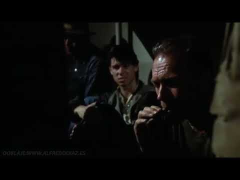 Clint Eastwood parodia heavy metal