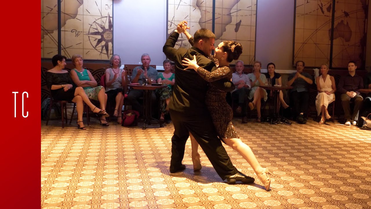 Video thumbnail for Tango: Eva Icikson y Brenno Marques, 26/5/2022, Patio de Tango 2/3