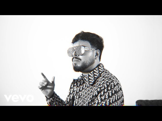 Vídeo relacionado con CeaBulo Collar corto negro único con temática musical, collar de aleación, adecuado para entusiastas de la música y creadores de tendencias para uso diario