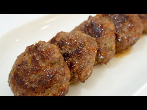 떡갈비 육즙 터지려면 돼지고기, 소고기 같이 넣어서 구워주세요.