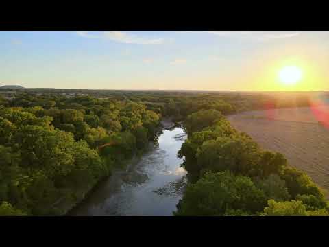 Chill Instrumental Music (Back in time by Daniel Netz)