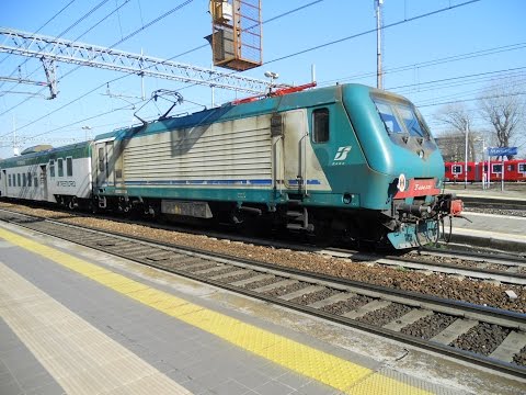E.464-076 + CARROZZE "Piano Ribassato" TRENORD PARTENZA STAZIONE DI MONZA
