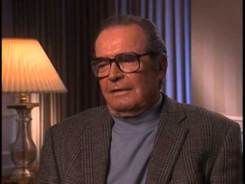 James Garner discusses fame - EMMYTVLEGENDS.ORG
