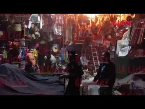 XICOTEPEC INCENDIO EN EL MERCADO MUNICIPAL (CAE POLICIA)