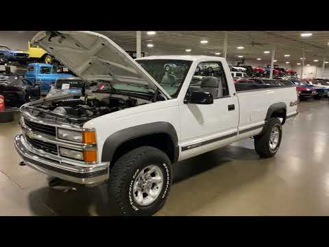 1998 Chevrolet C/K 2500 (CC-1895902) for sale in Grand Rapids, Michigan