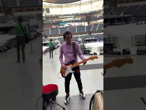 The Rolling Stones - soundcheck - Sofi Stadium LA 2021 - Ron Wood donated his guitar to GuitarIcons