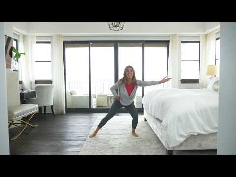 Latihan Bangun Tidur Bulan Juli | LifeFit 360 | Denise Austin