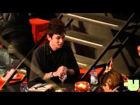 (101209) Key playing@GDA so cute