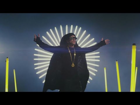 Videoclip de Plakito (feat. El General Gadiel & Farruko) (Remix) — Yandel