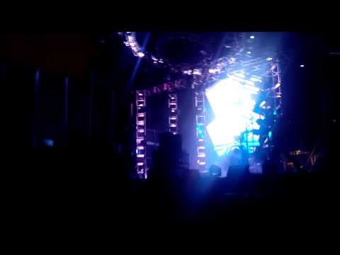 Laidback Luke - kick out vs Mammoth (DreamBeach 2013)