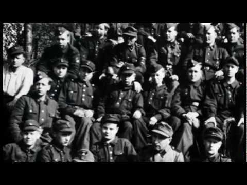 Kaadris: Inimesed sõdurisinelis