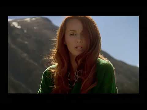 Siobhan Donaghy - Don’t Give It Up (Offical Video)