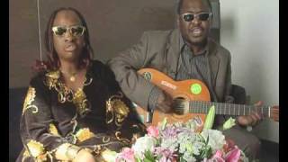 "Africa", Amadou et Mariam en acoustique (France24/ W.Bracciano)