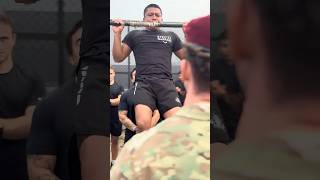 Army Green Beret & Air Force PJ evaluate candidates in max pull-ups #Shorts #AirForce #SpecialForces