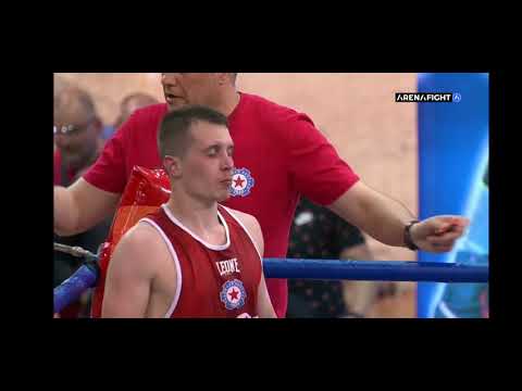 Nenad Jovanovic (BK Crvena Zvezda) v Vanja Bacic (BK Radnicki Bg)