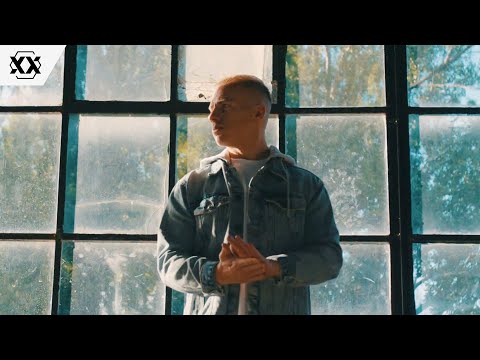 Demi Kanon - Holding On | Official Hardstyle Videoclip