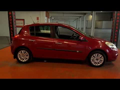 Renault Clio 2011 - Image 2