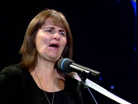 Susan Bailey sings 