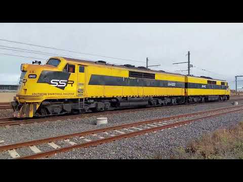 SSR Light Engines - GM10 And GM22 Returning From Western Victoria