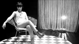 Carmen Maria Vega - Teaser spectacle "Fais-moi mal, Boris!" (version longue)