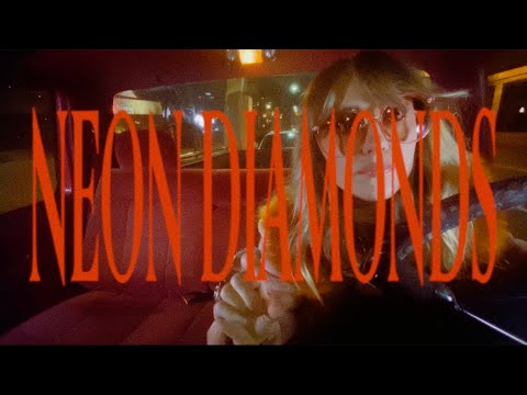 Lainey Wilson - Neon Diamonds (Visualizer)