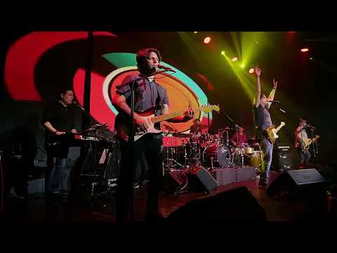 PEDRO SUáREZ-VéRTIZ® LA BANDA - Los Globos del cielo (CC Bianca)