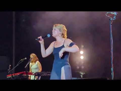Maggie Rogers - Shatter (live Forest Hills Stadium - 7/27/2023)