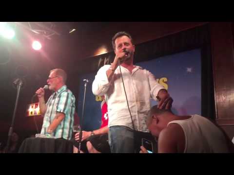 Sal Governale insults woman at Governors Comedy Club