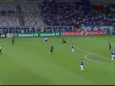 Os melhores momentos de Cruzeiro 3 x 0 Botafogo - 22ª rodada do Brasileirão 2013