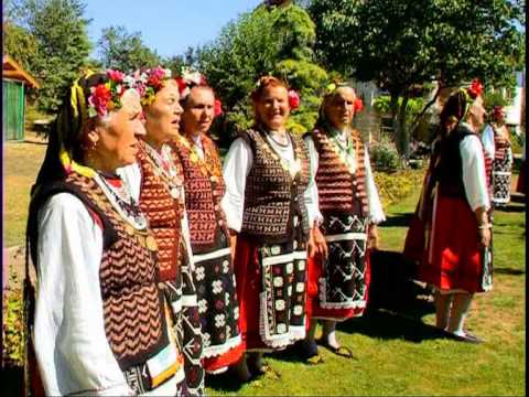 Женска фолкл.група с.Здравец- Обичам мамо обичам