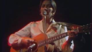 Joan Baez -  Here&#39;s to you, Nicola and Bart (live in France, 1977)